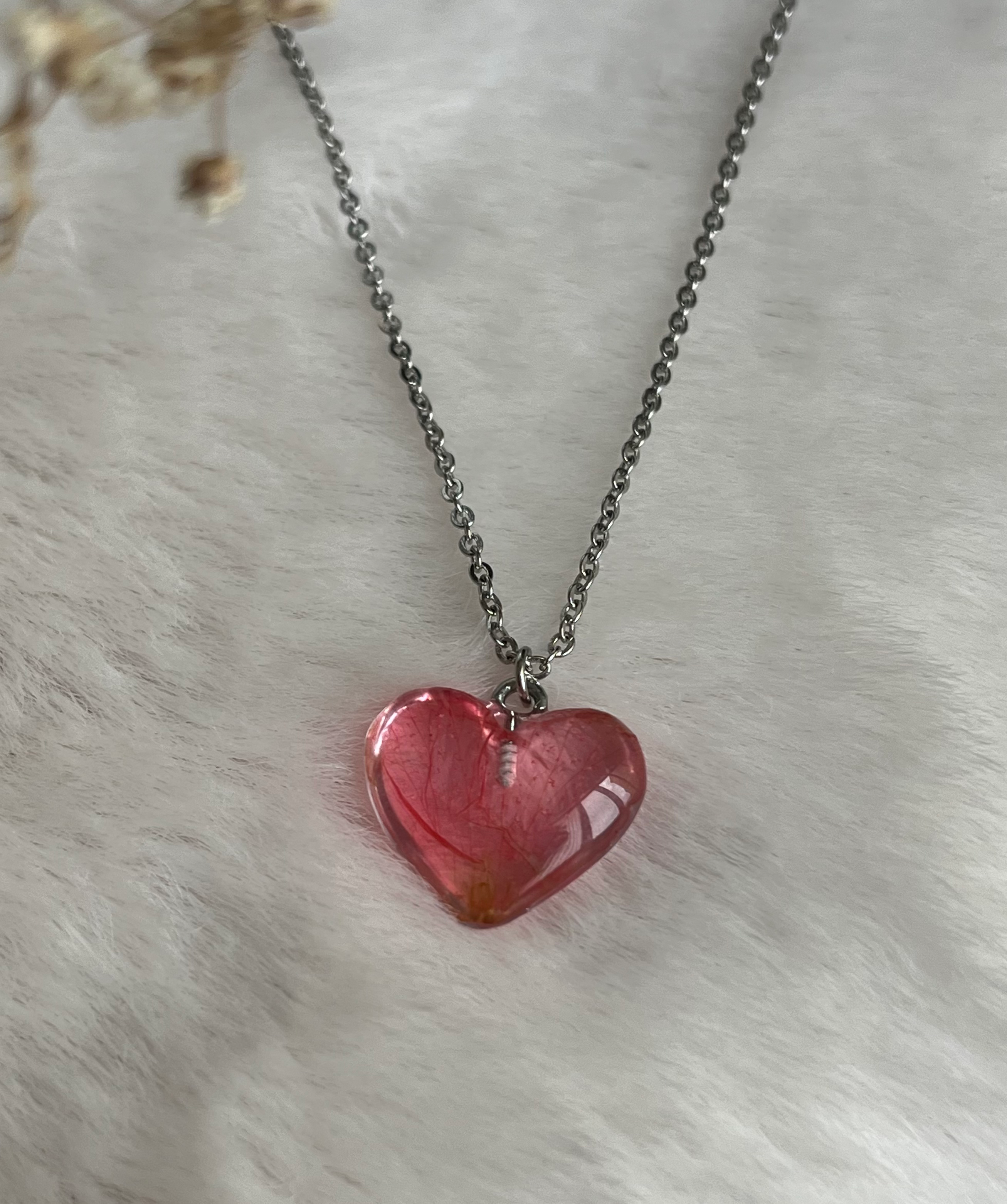 Colgante de corazón - pétalo de flor  image 4