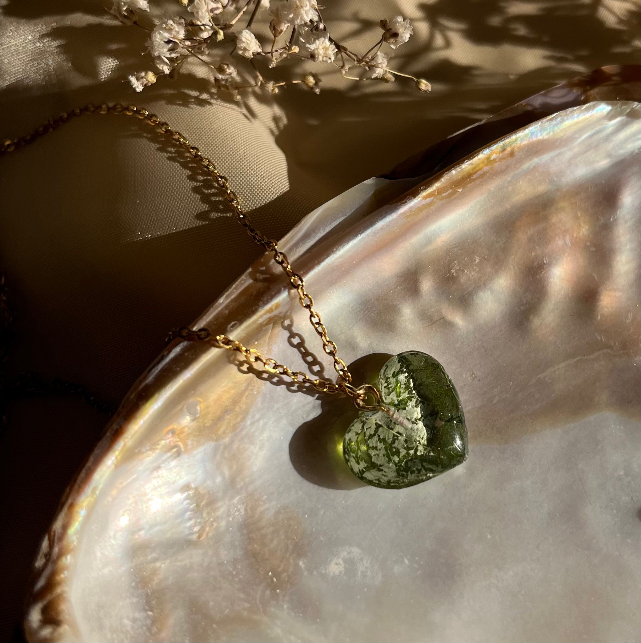 Colgante de corazón - hoja image 1