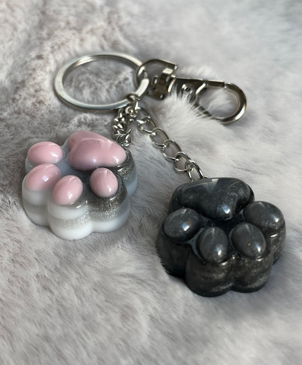 Xtra Sweet Paw – Llavero Patita image 1
