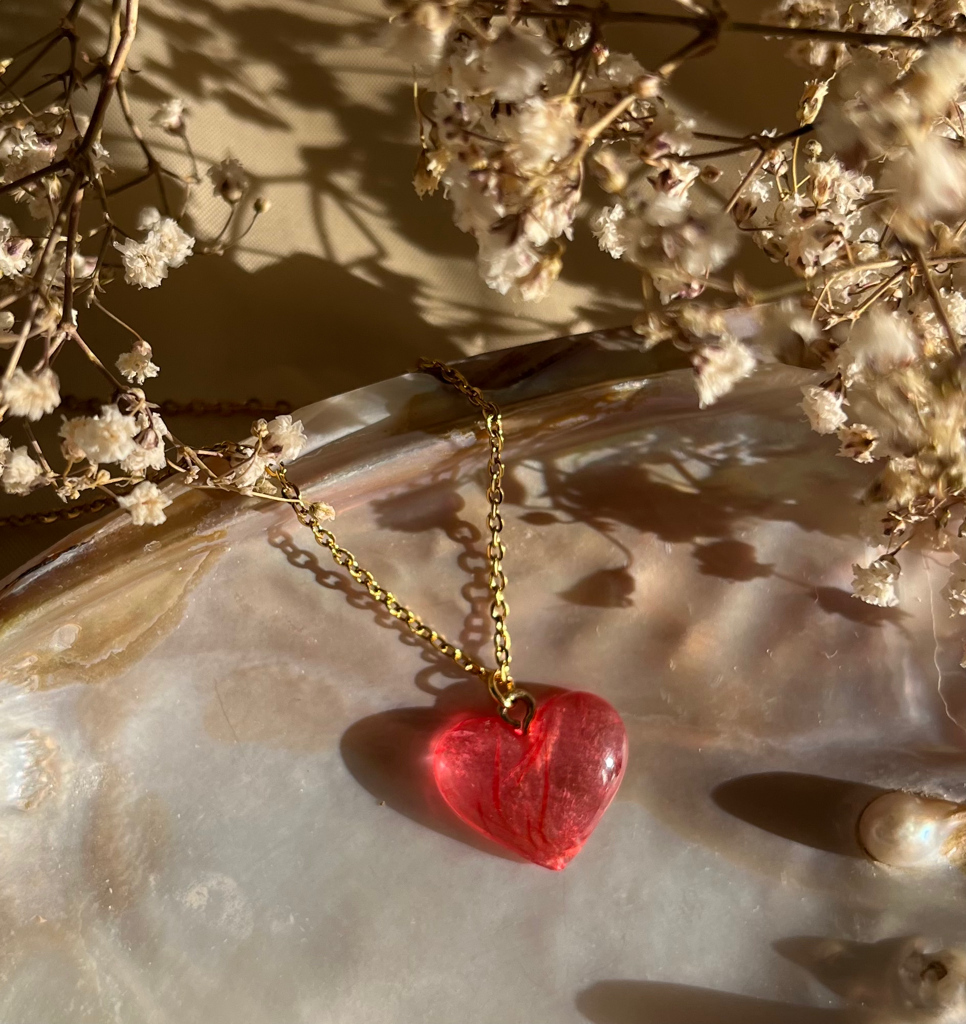 Colgante de corazón - pétalo de flor  image 1